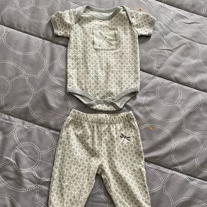 Sage Creek Organics 2 piece outfit EUC